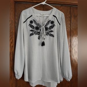 Chistopher and Banks Womens plus size Blouse size 1X